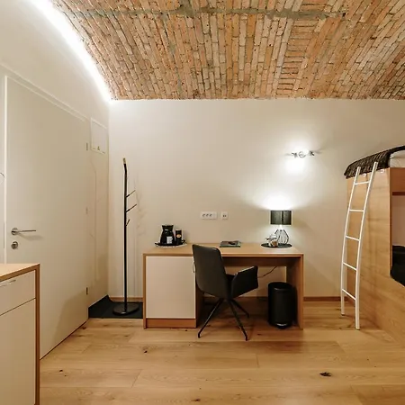 Hotel Operna Klet Ljubljana