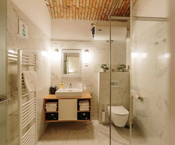 Operna Klet Hotel Lublana