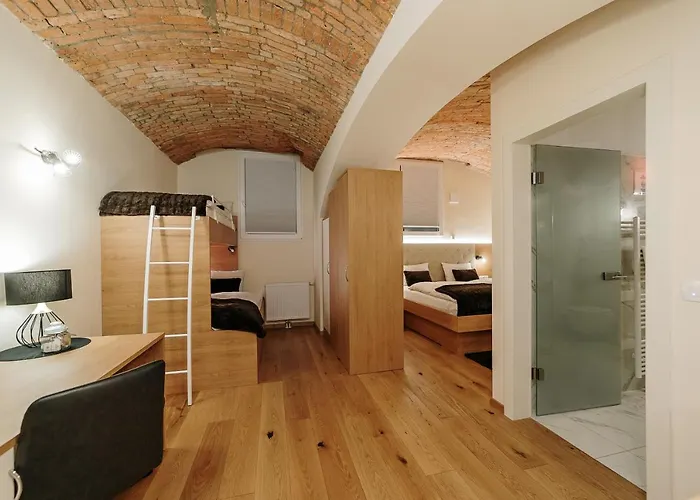 Operna Klet Hotel Lublana