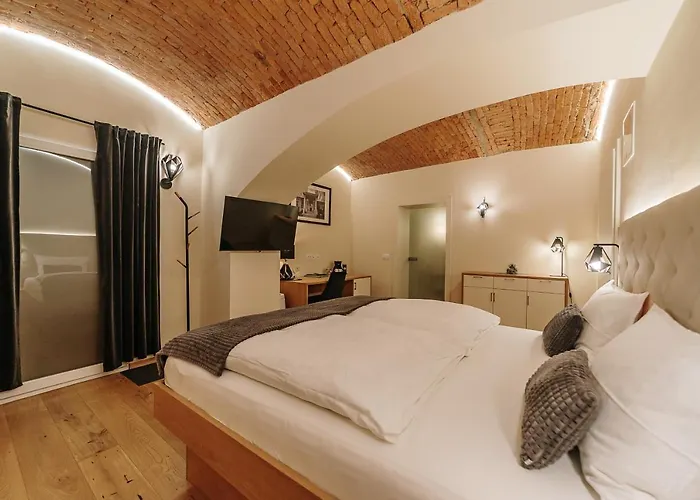 Hotel Operna Klet Lublana