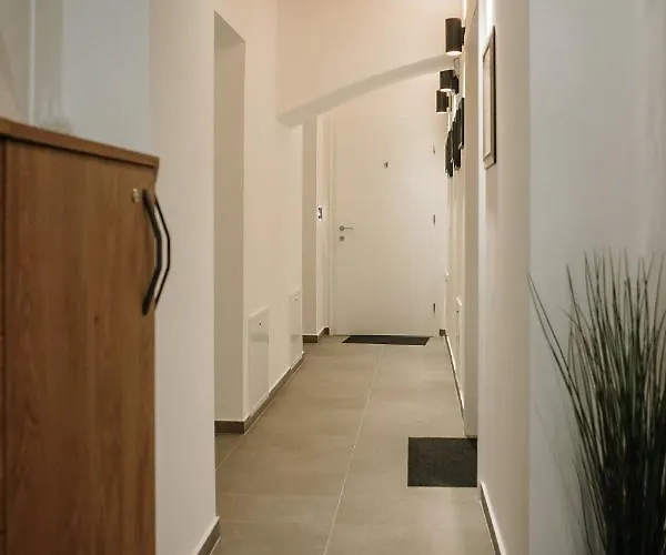 Hotel Operna Klet Lublana