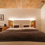 Operna Klet Hotel Lublana