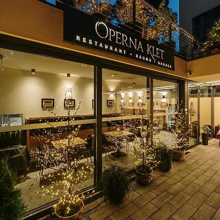 Operna Klet Hotel