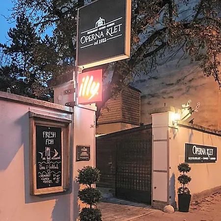 Отель Operna Klet 3*
