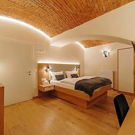 Hotel Operna Klet