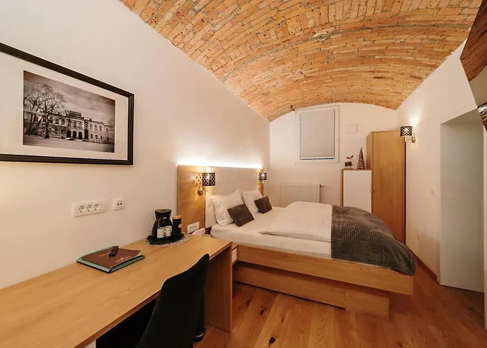 Hotel Operna Klet Ljubljana