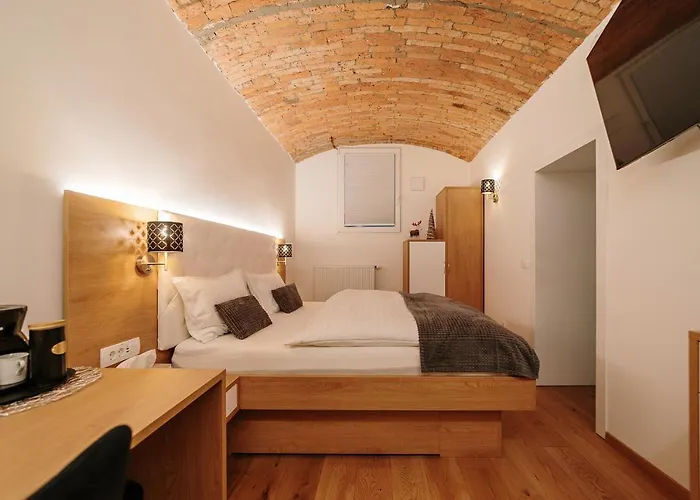 Hotel Operna Klet Ljubljana