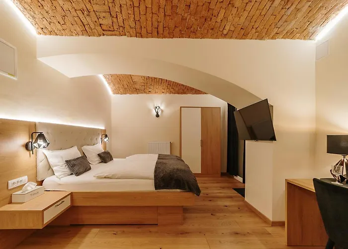 Operna Klet Hotel Ljubljana