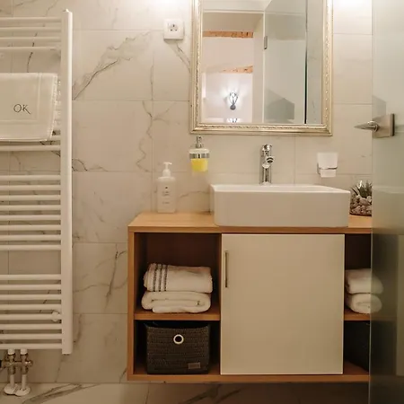 Operna Klet Hotel 3*